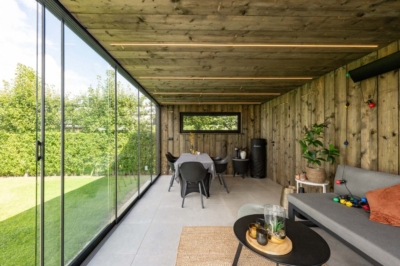 Container poolhouse met berging