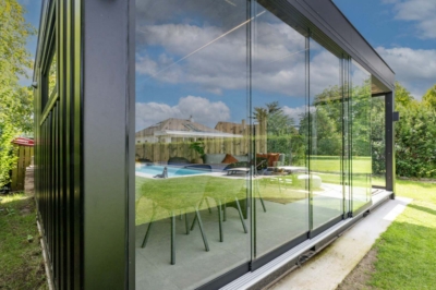 Container poolhouse met berging