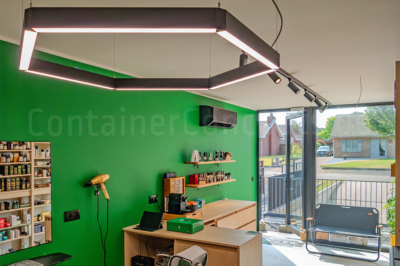 Kapsalon-Tessenderlo-interior-light