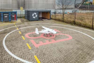 SGS_drone_droneoutsidefar