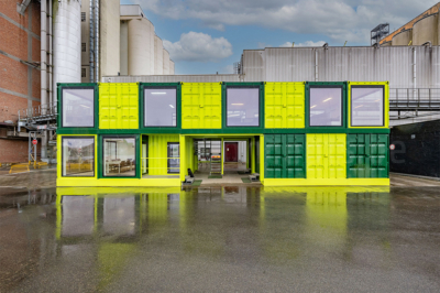 Mouterij_AM_outside_square